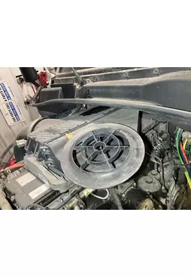 Freightliner CASCADIA Air Cleaner