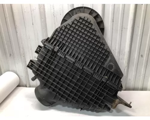 Freightliner CASCADIA Air Cleaner