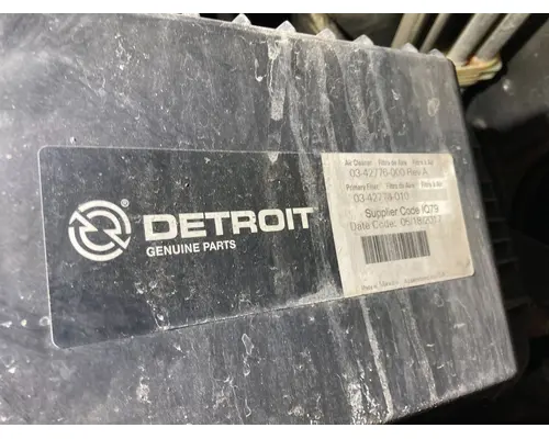 Freightliner CASCADIA Air Cleaner