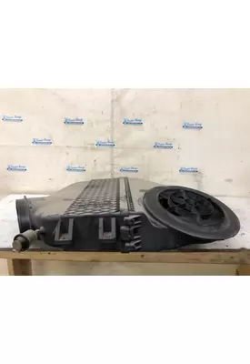Freightliner CASCADIA Air Cleaner