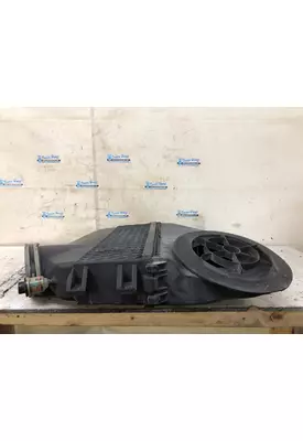 Freightliner CASCADIA Air Cleaner