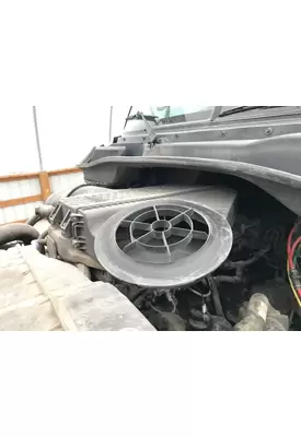 Freightliner CASCADIA Air Cleaner