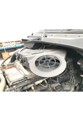 Freightliner CASCADIA Air Cleaner