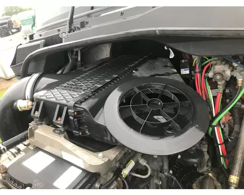 Freightliner CASCADIA Air Cleaner