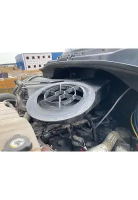 Freightliner CASCADIA Air Cleaner