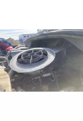 Freightliner CASCADIA Air Cleaner