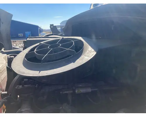 Freightliner CASCADIA Air Cleaner