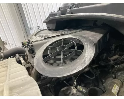 Freightliner CASCADIA Air Cleaner