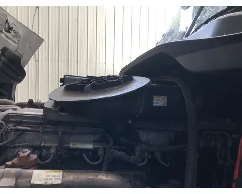 Freightliner CASCADIA Air Cleaner