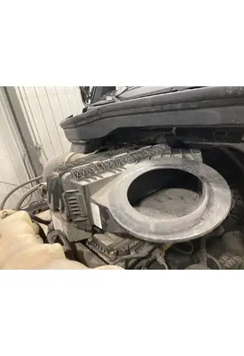 Freightliner CASCADIA Air Cleaner