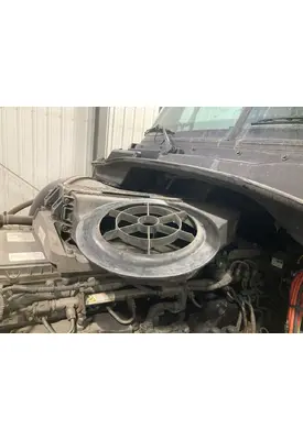 Freightliner CASCADIA Air Cleaner