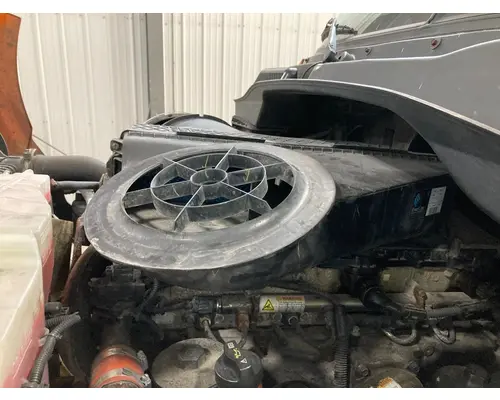 Freightliner CASCADIA Air Cleaner