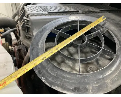 Freightliner CASCADIA Air Cleaner