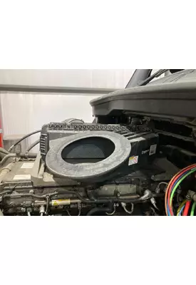 Freightliner CASCADIA Air Cleaner