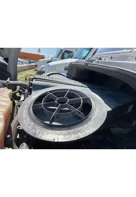 Freightliner CASCADIA Air Cleaner