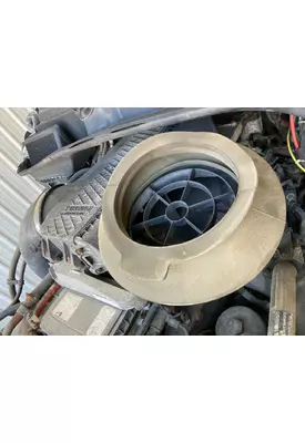 Freightliner CASCADIA Air Cleaner