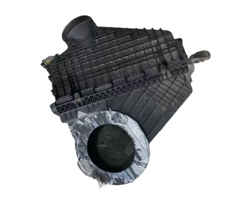 Freightliner CASCADIA Air Cleaner