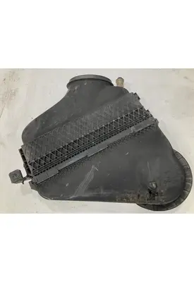 Freightliner CASCADIA Air Cleaner