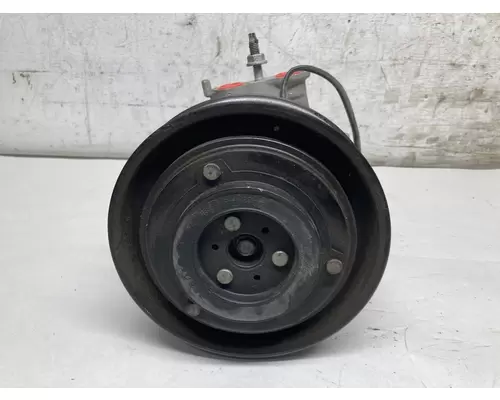 Freightliner CASCADIA Air Conditioner Compressor