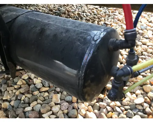 Freightliner CASCADIA Air Tank