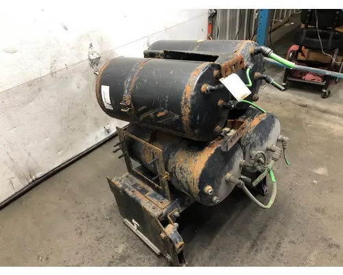 Freightliner CASCADIA Air Tank