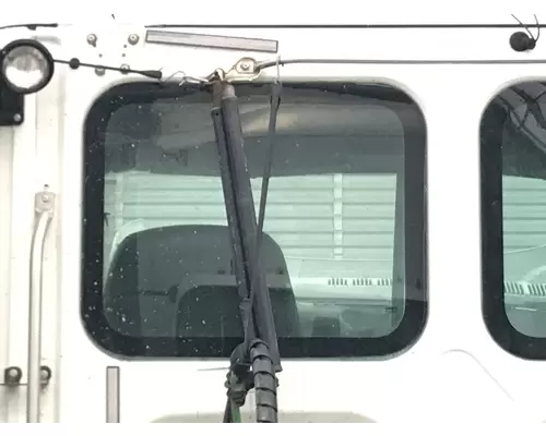 Freightliner CASCADIA Back Glass