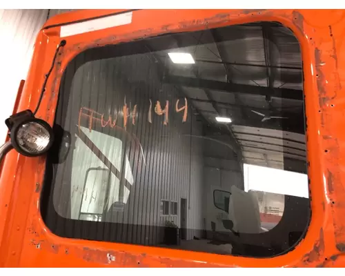 Freightliner CASCADIA Back Glass