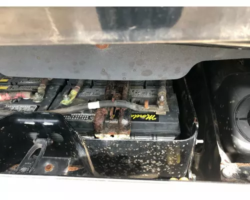 Freightliner CASCADIA Battery Box