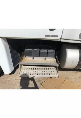 Freightliner CASCADIA Battery Box