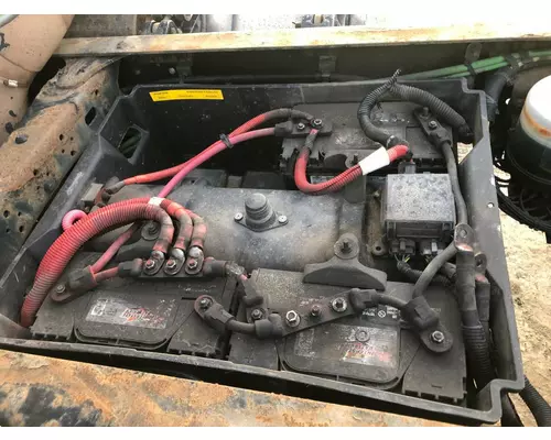 Freightliner CASCADIA Battery Box