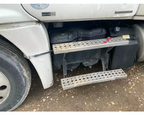 Freightliner CASCADIA Battery Box