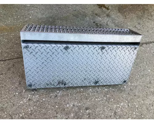 Freightliner CASCADIA Battery Box
