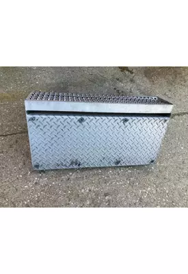 Freightliner CASCADIA Battery Box
