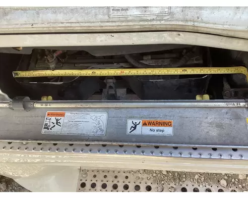 Freightliner CASCADIA Battery Box