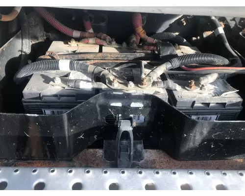 Freightliner CASCADIA Battery Box