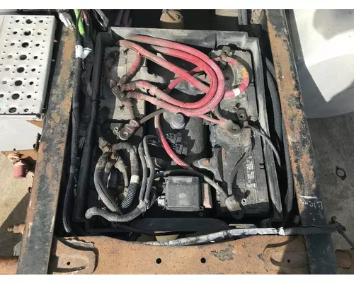 Freightliner CASCADIA Battery Box