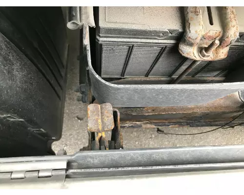 Freightliner CASCADIA Battery Box