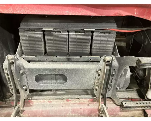 Freightliner CASCADIA Battery Box