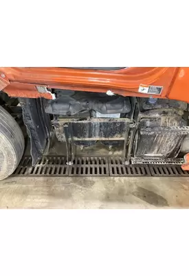 Freightliner CASCADIA Battery Box