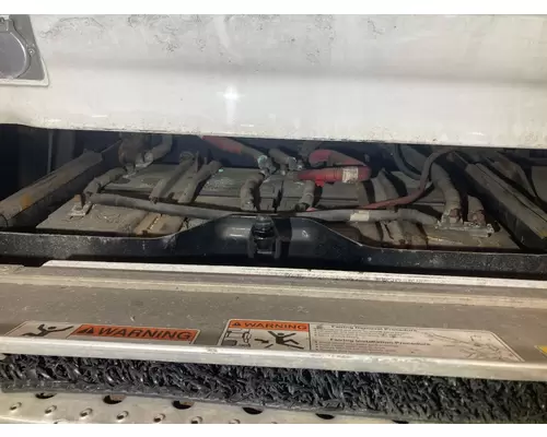 Freightliner CASCADIA Battery Box