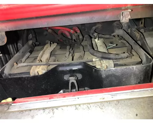 Freightliner CASCADIA Battery Box