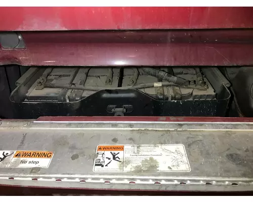 Freightliner CASCADIA Battery Box