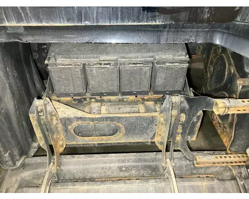 Freightliner CASCADIA Battery Box