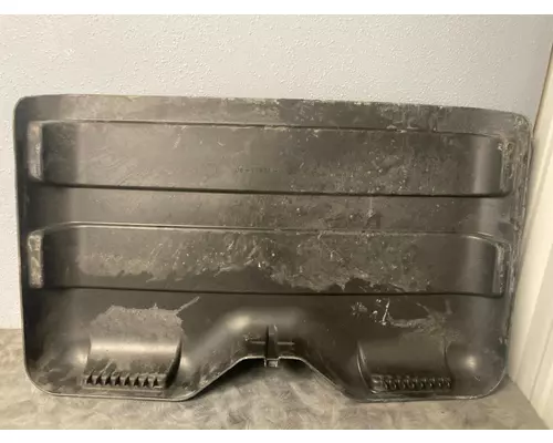 Freightliner CASCADIA Battery Box