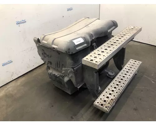 Freightliner CASCADIA Battery Box