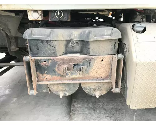 Freightliner CASCADIA Battery Box