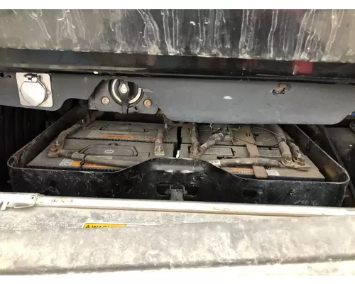 Freightliner CASCADIA Battery Box