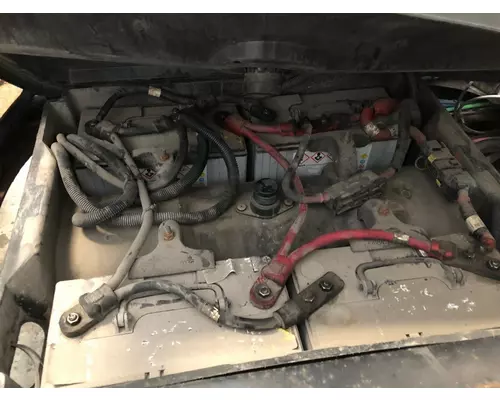 Freightliner CASCADIA Battery Box