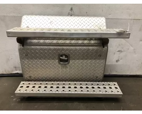 Freightliner CASCADIA Battery Box