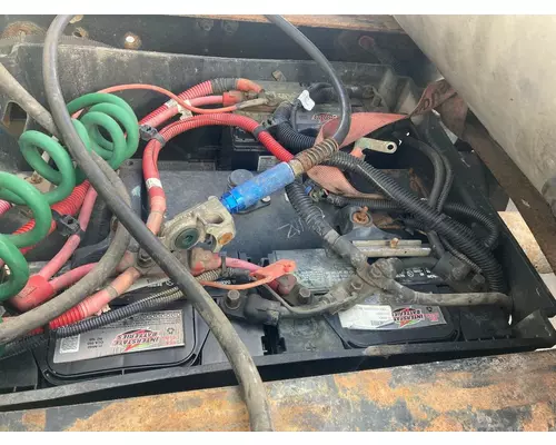 Freightliner CASCADIA Battery Box